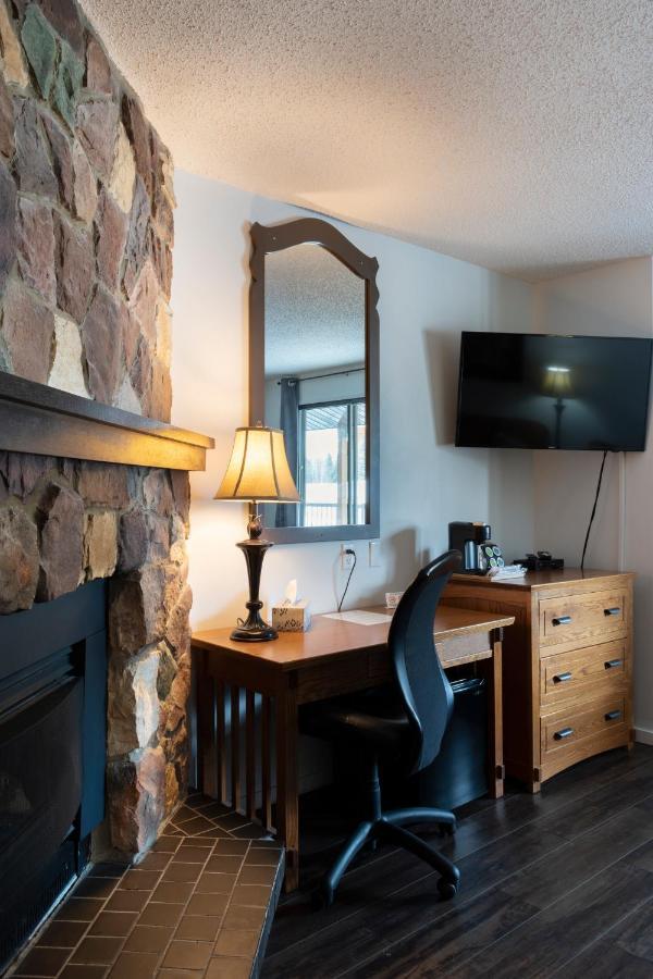 Schott'S Lake Conference & Resort Sundre Eksteriør bilde